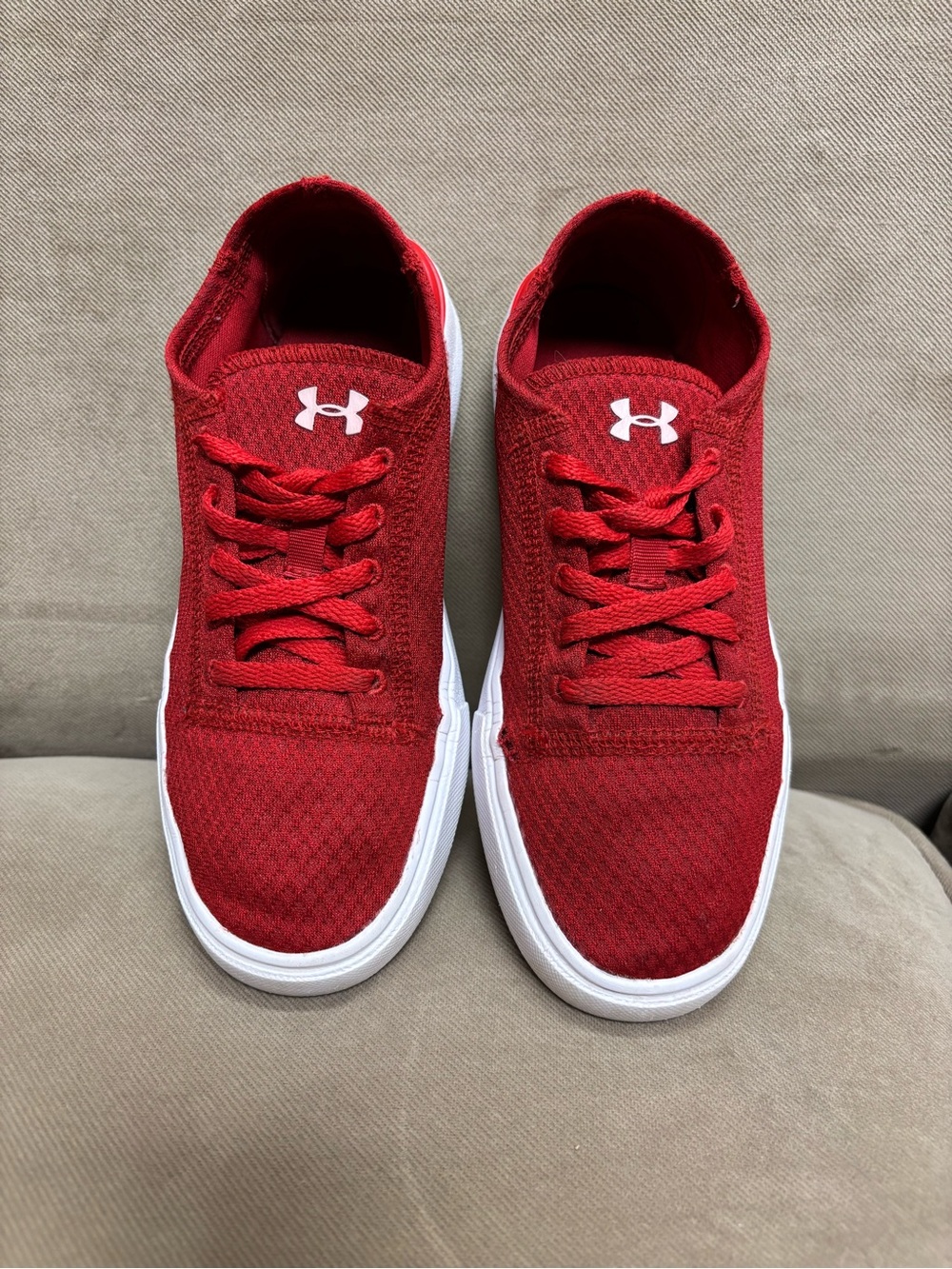 Under Armour Kick2Kick Sneakers (Size 4Y) Women’s size 5.5
